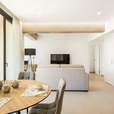 Central Suites 아파트