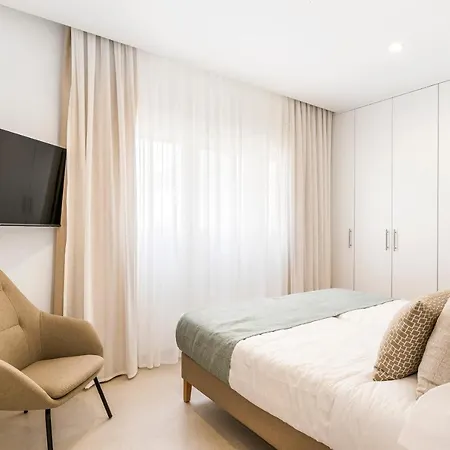 아파트 Central Suites *