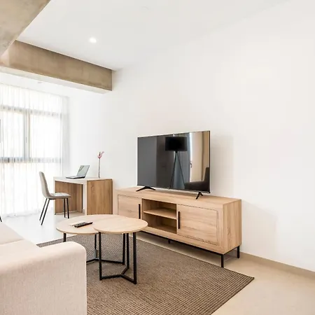 Central Suites *
